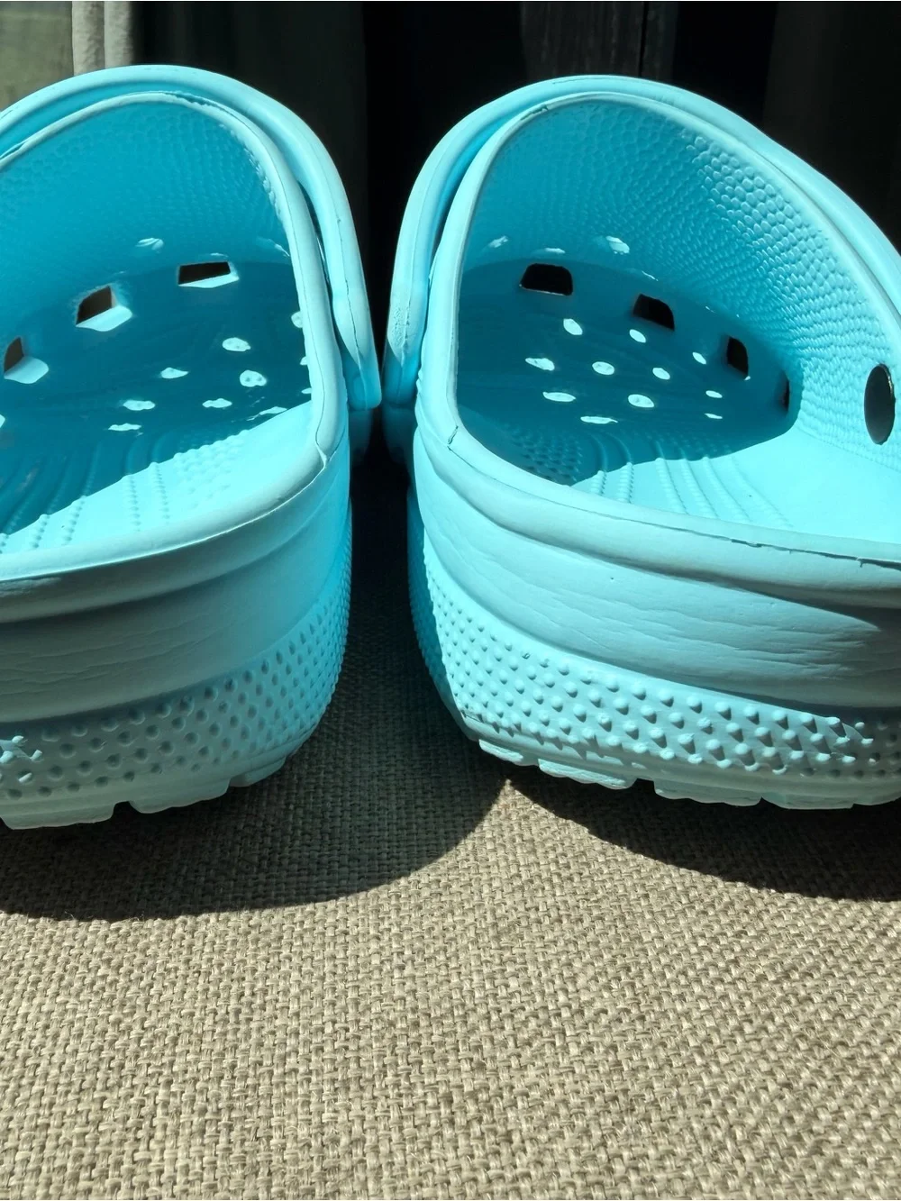 ⚡ Make a Splash in Turbo Teal! Authentic Crocs Classic Clogs (Size M11)
